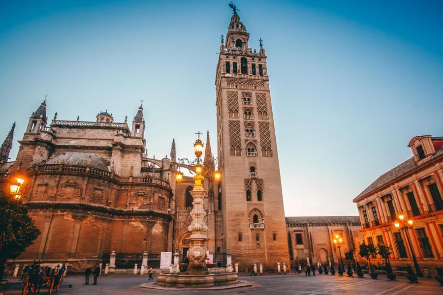 Apartmán Loft Premium - Puente De Triana Sevilla Exteriér fotografie